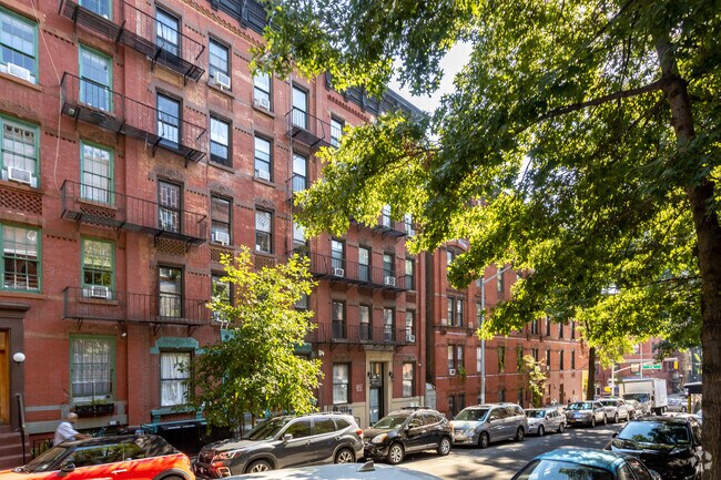 Foto del edificio - 233 E 89th St