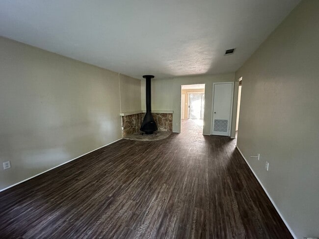Photo - Brewster Estates unit avail NOW!!! Apartment