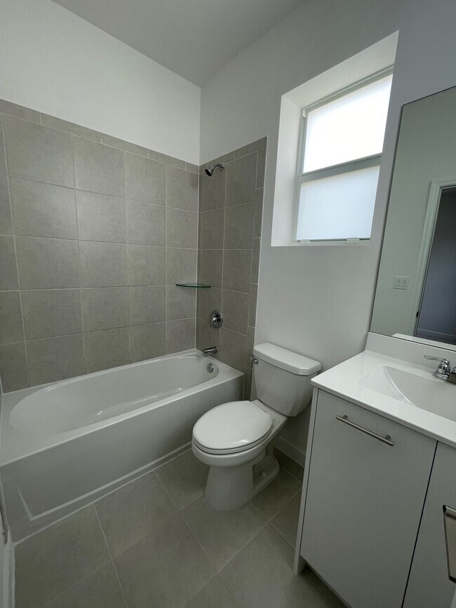 Foto del edificio - 12075 NW 24th Ct
