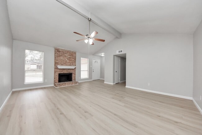 Foto del edificio - 3030 Ciderwood Dr