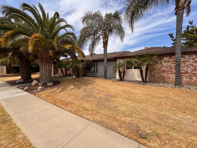 Foto del edificio - Cute home for rent in Tulare