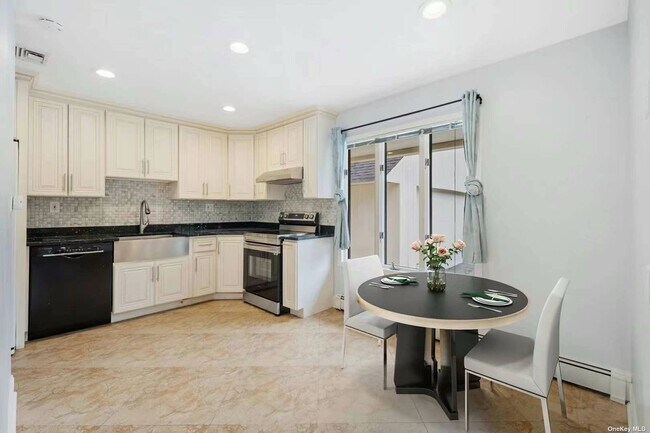 Foto del edificio - 119 Harrow Ln