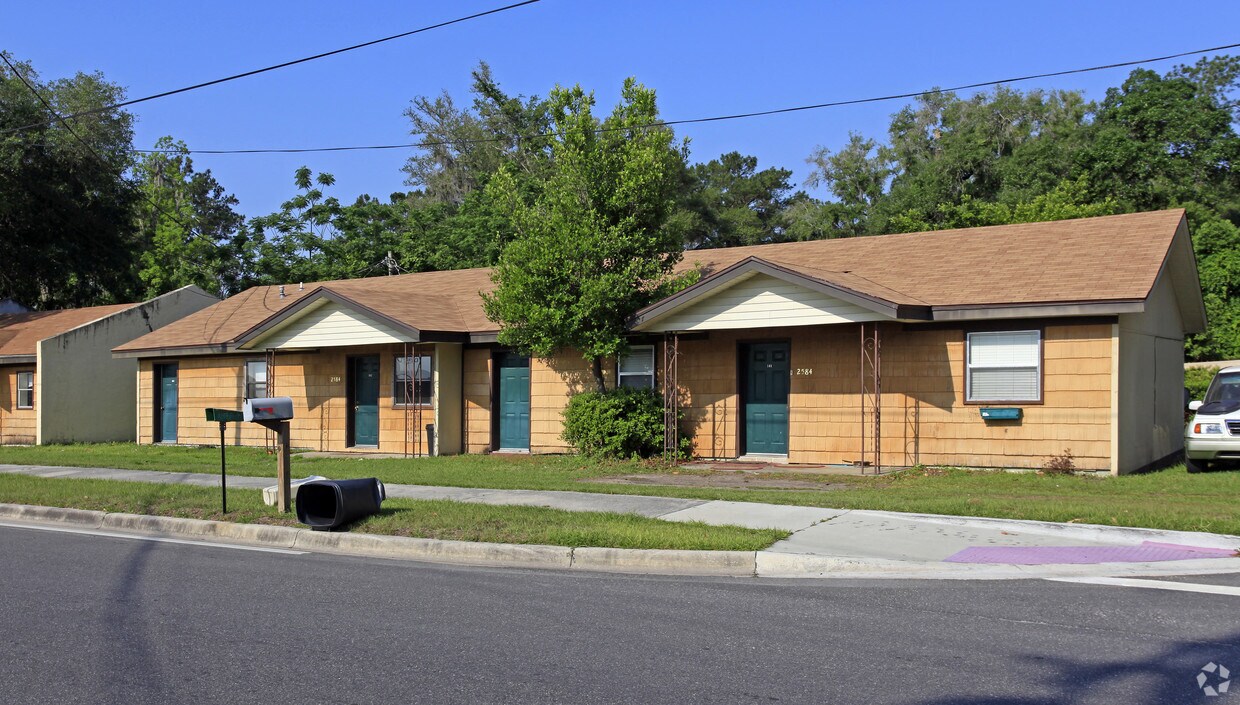 Building Photo - 2584 S Marion Ave
