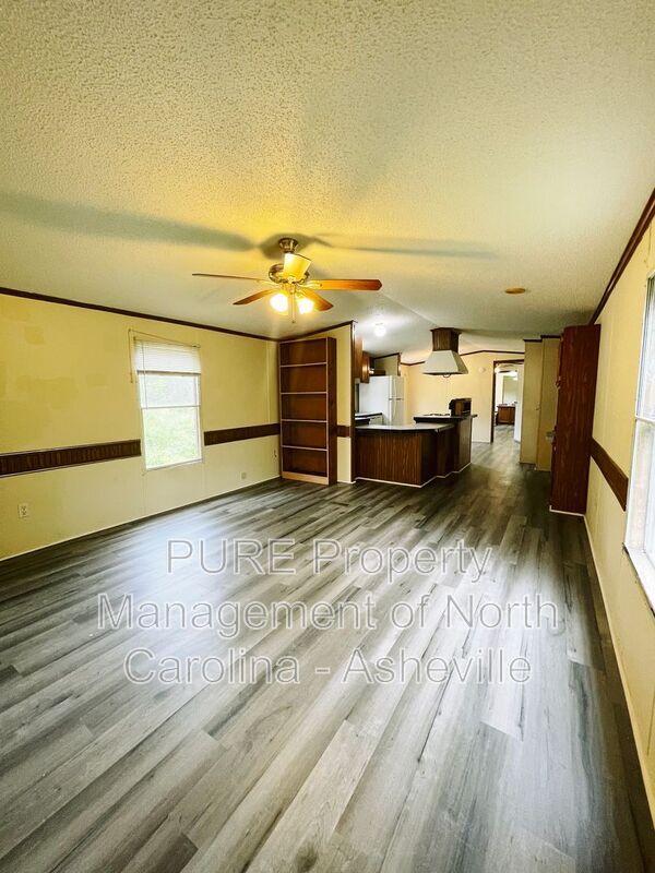 Building Photo - 61 Page Dr