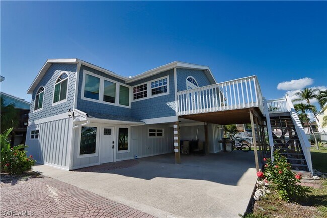 Building Photo - 135 Gulfview Ave