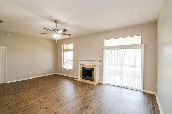Foto del edificio - 664 English Meadows Ct