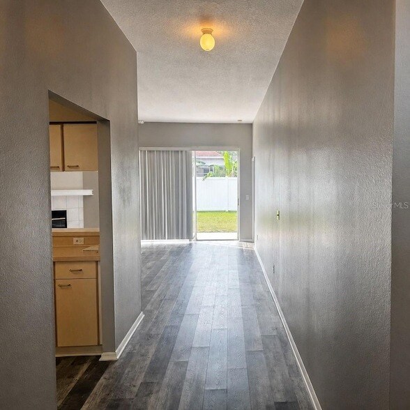 Foto del edificio - 28202 Brokenmead Path