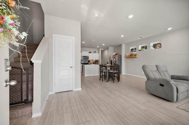 Building Photo - 3133 Strawberry Farm Ln