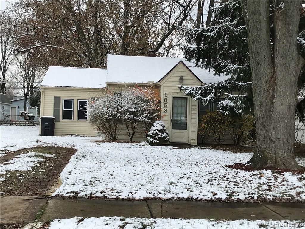 1353 S Linville Ave, Westland, MI 48186 House for Rent in Westland