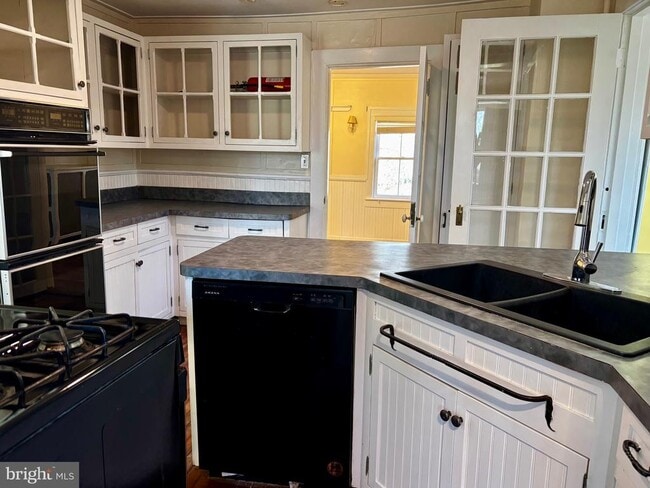 Building Photo - 8122 John Mosby Hwy