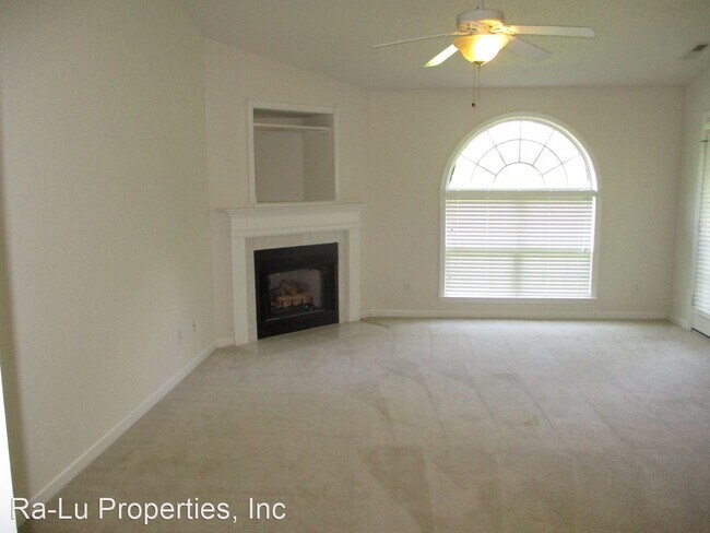 Foto del edificio - 2 br, 2 bath House - 332 Scholastic Ct