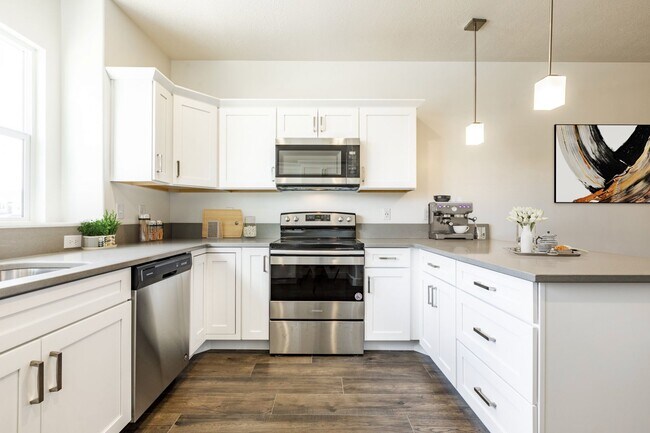 Virtual Kitchen - 12981 S Oberon Ln Townhome