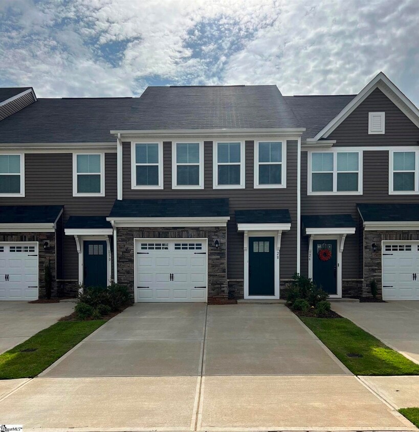 28 Willomere Wy, Simpsonville, SC 29681 Condo for Rent in