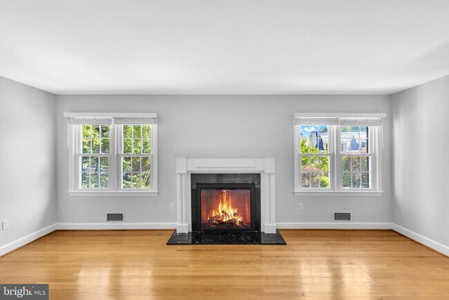 Foto del edificio - 3548 N Valley St
