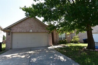 Building Photo - 10020 Chapel Rock Dr