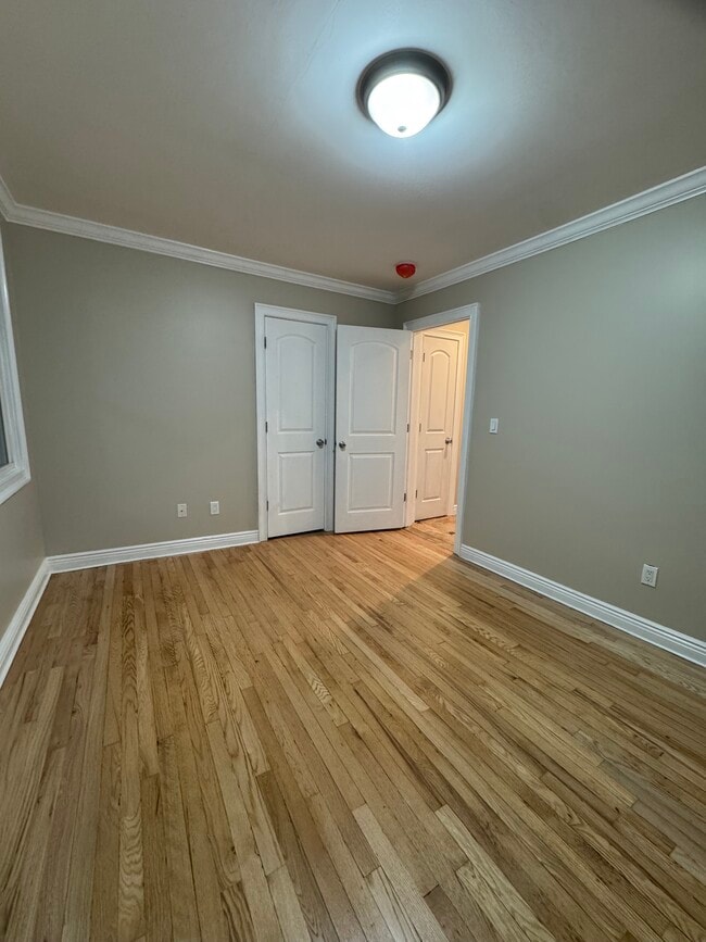 Building Photo - 7 Cammerer Ave