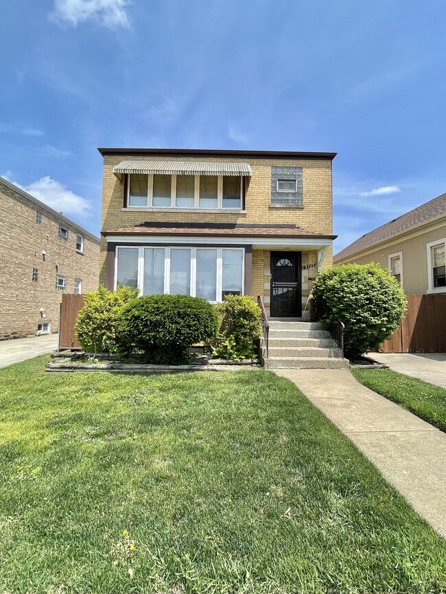 Building Photo - 5735 S Meade Ave