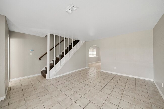 Building Photo - 4605 Orange Cir N