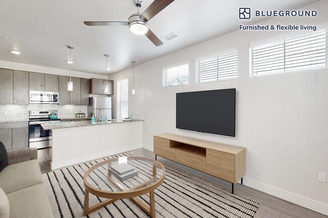 Foto del edificio - 13195 W Progress Cir