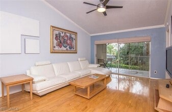 Building Photo - 613 Squire Cir