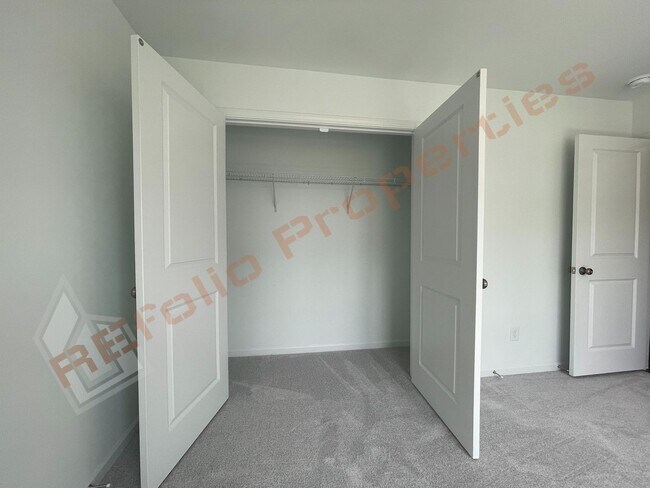 Building Photo - BRAND NEW- Spacious 4 Bedroom, 3 Bathroom ...