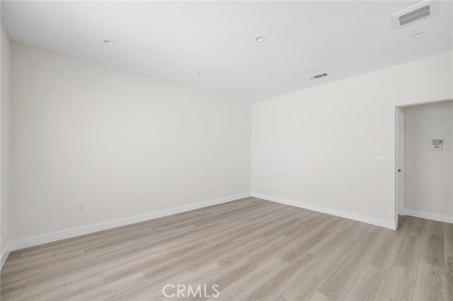 Foto del edificio - 7402 Riverton Ave