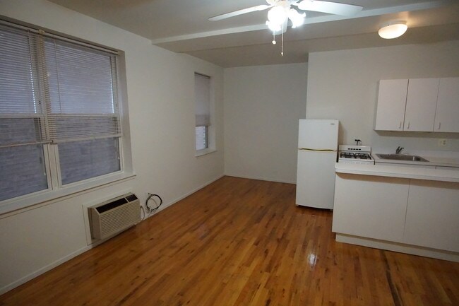 Foto del edificio - 5959 N Kenmore Ave