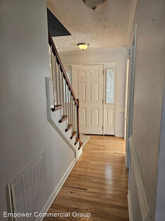 Building Photo - 4 br, 2.5 bath House - 1528 Ellie Avenue