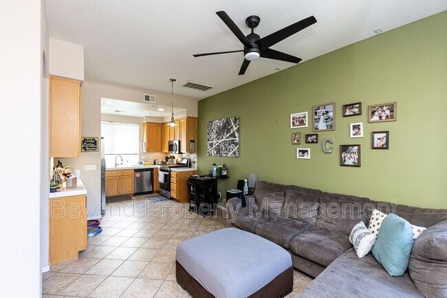 Building Photo - 1280 Haglar Way