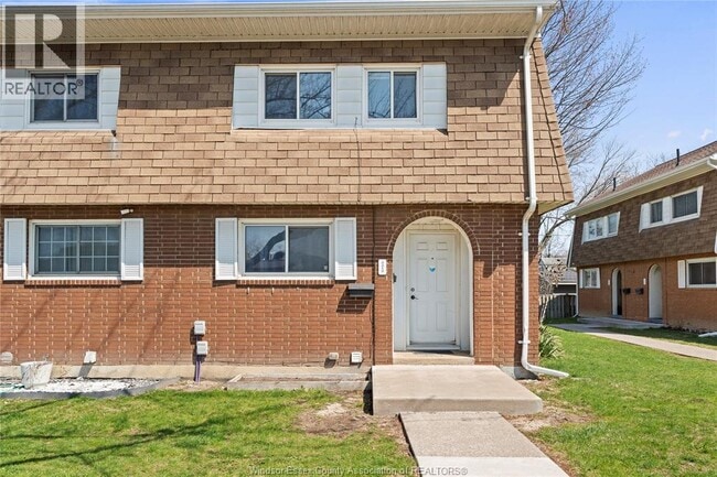 Photo du bâtiment - 5513 Coronation Ave