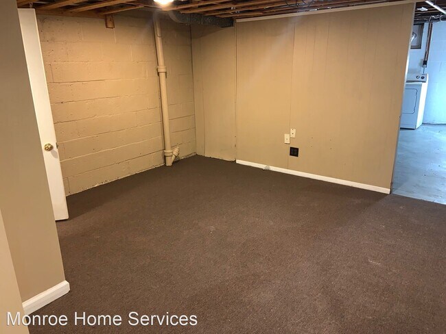 Building Photo - 3 br, 1.5 bath House - 7850 St Fabian Ln