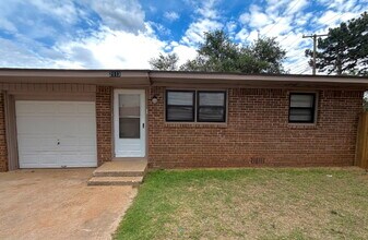 Building Photo - 2113 S Loop 289