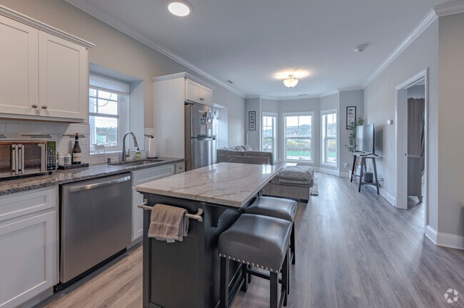 Cedar Village -1BD, 1BA, 641SF - Kitchen - Cedar Village at Carroll's