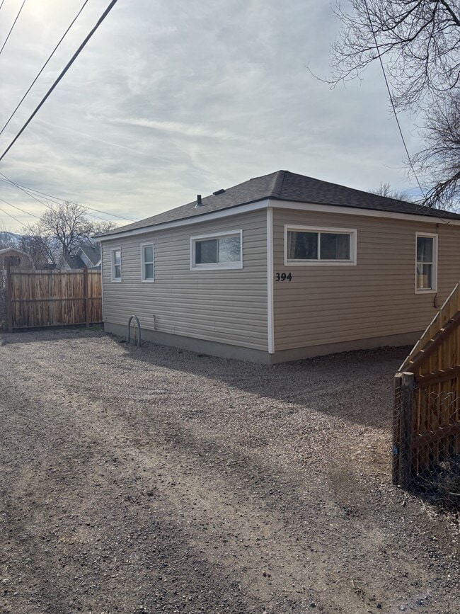 Building Photo - 394 Warren Ave