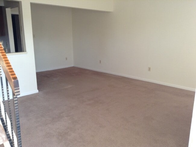 Building Photo - 1508 Fairfax Dr