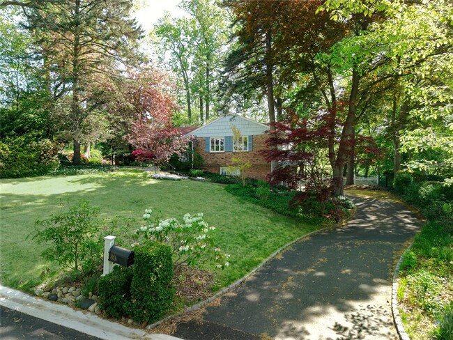 Foto del edificio - 89 Papermill Rd