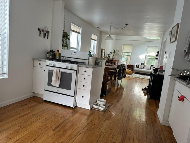 Building Photo - 1507 W Ohio St