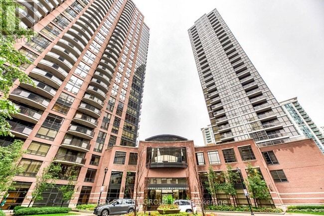 Building Photo - 23-1023 Sheppard Ave E