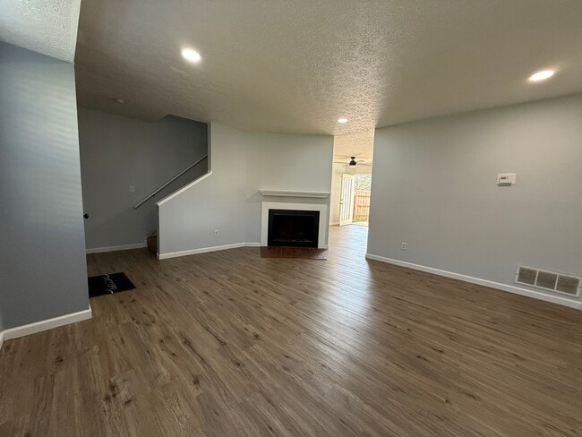 Building Photo - 1823 Worthington Run Dr