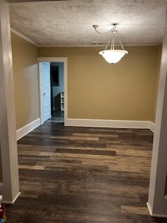 Dining room - 215 E Broad St