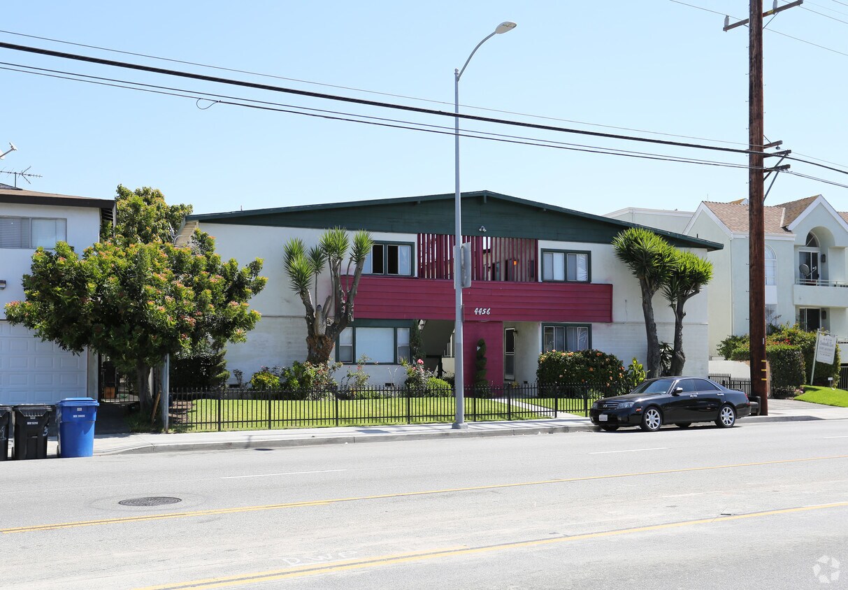 Building Photo - 4456 S Centinela Ave