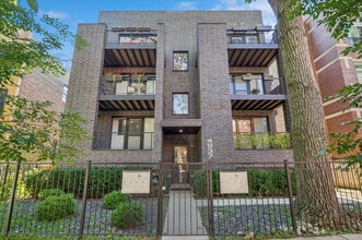 Building Photo - 4937 N Winthrop Ave