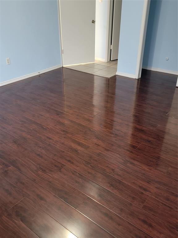 Foto del edificio - 6417 S Briar Bayou Dr