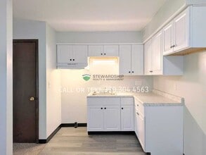 Building Photo - 310 Engadine Ct