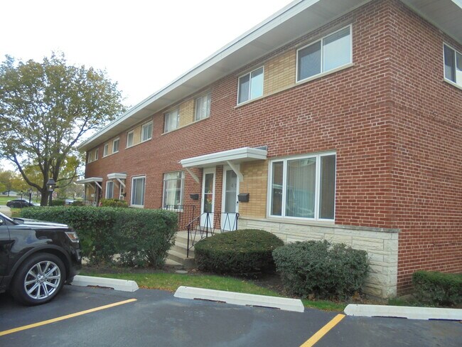 Foto del edificio - 419 E Lincoln St