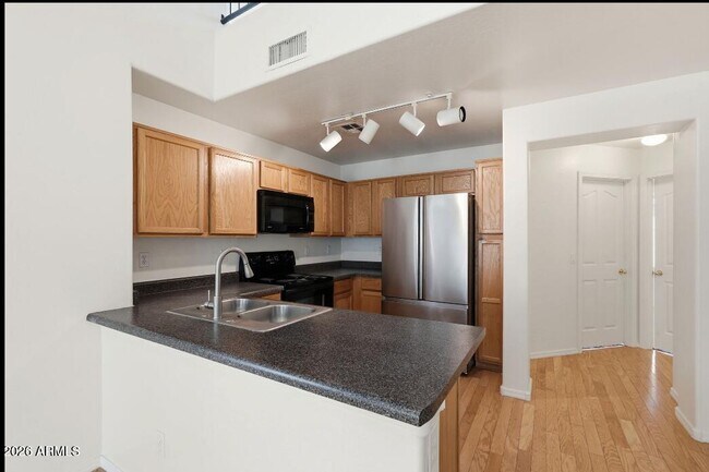 Foto del edificio - 161 W Campbell Ct