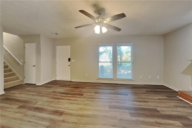 Foto del edificio - 3117 Calumet Cir NW