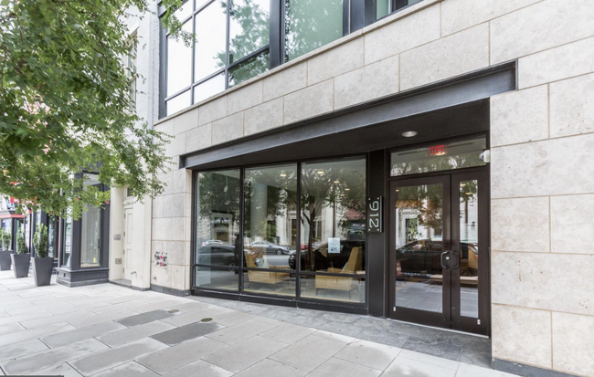 Building Photo - 912 F St NW Apt 901