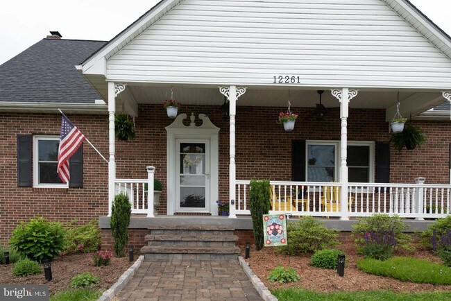 Building Photo - 12261 Major Brown Dr