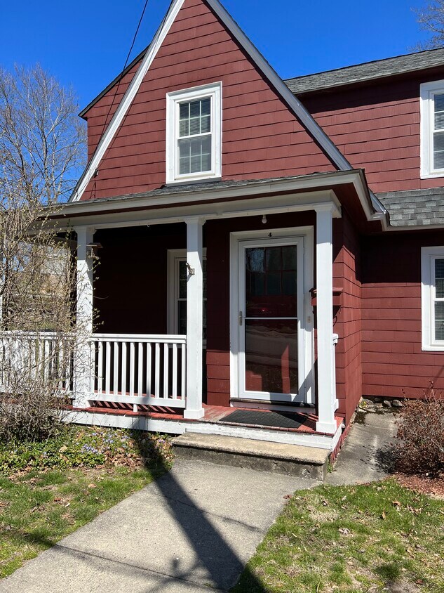 4 Arthur St, Maynard, MA 01754 Townhome Rentals in Maynard MA